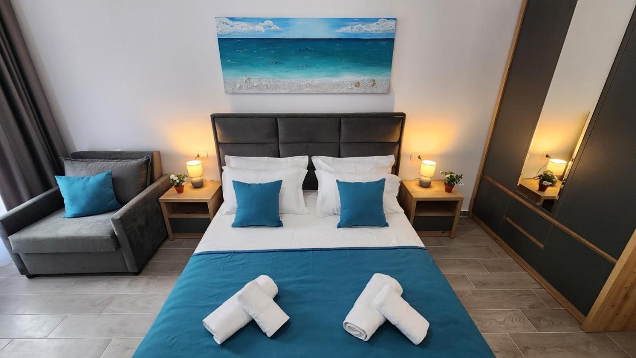 Solar Rooms And Apartments Himara Kültér fotó
